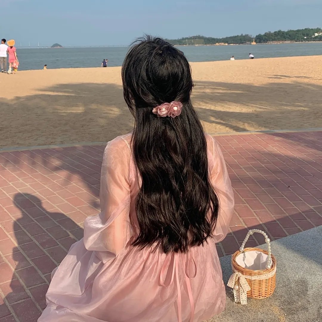 她的微笑和圈套